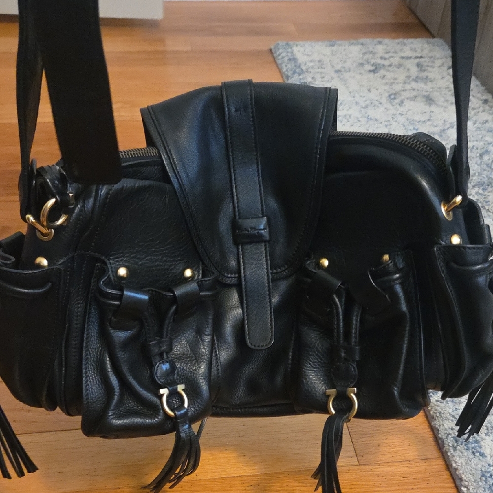 Salvatore Ferragamo Black Leather Shoulder Bag